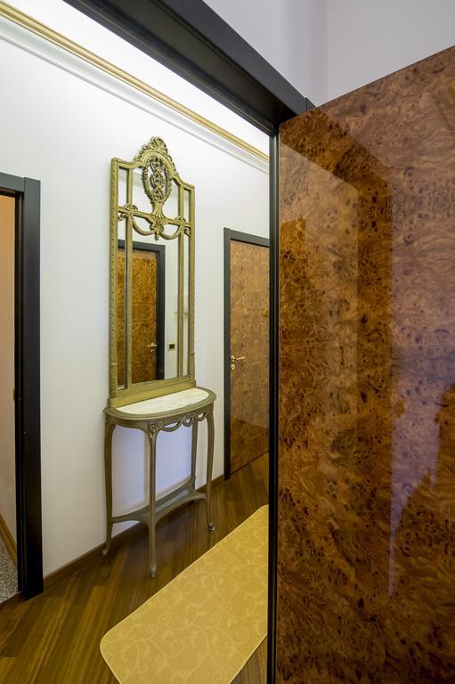 ليكو Villa Puccini Bed & Breakfast الغرفة الصورة
