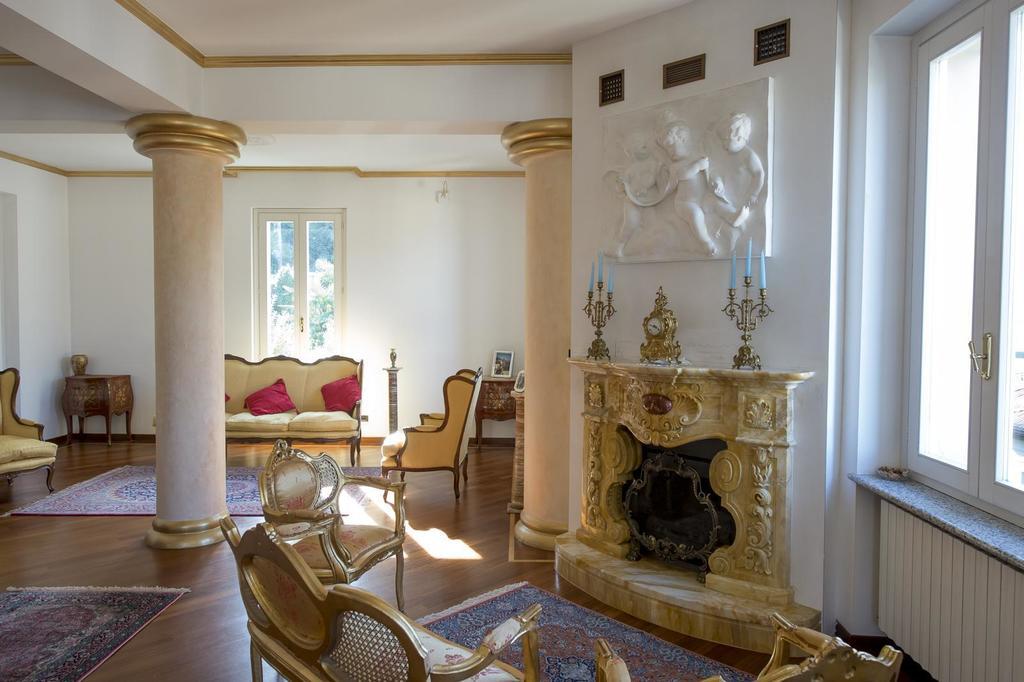 ليكو Villa Puccini Bed & Breakfast الغرفة الصورة