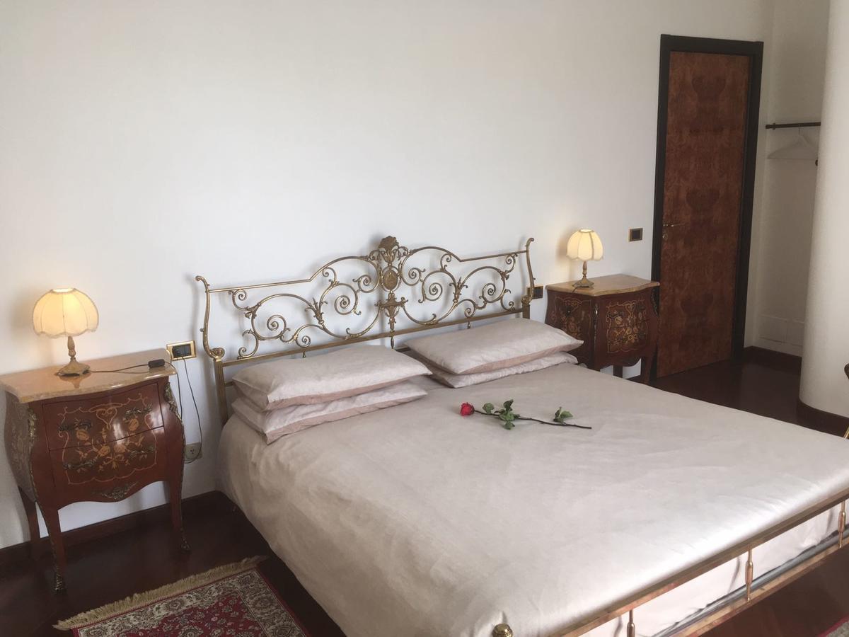 ليكو Villa Puccini Bed & Breakfast المظهر الخارجي الصورة